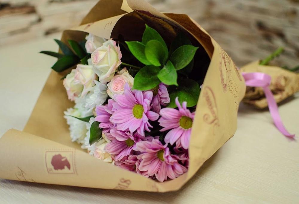 Букет цветов из: Розы и Хризантемы в Арсеньеве