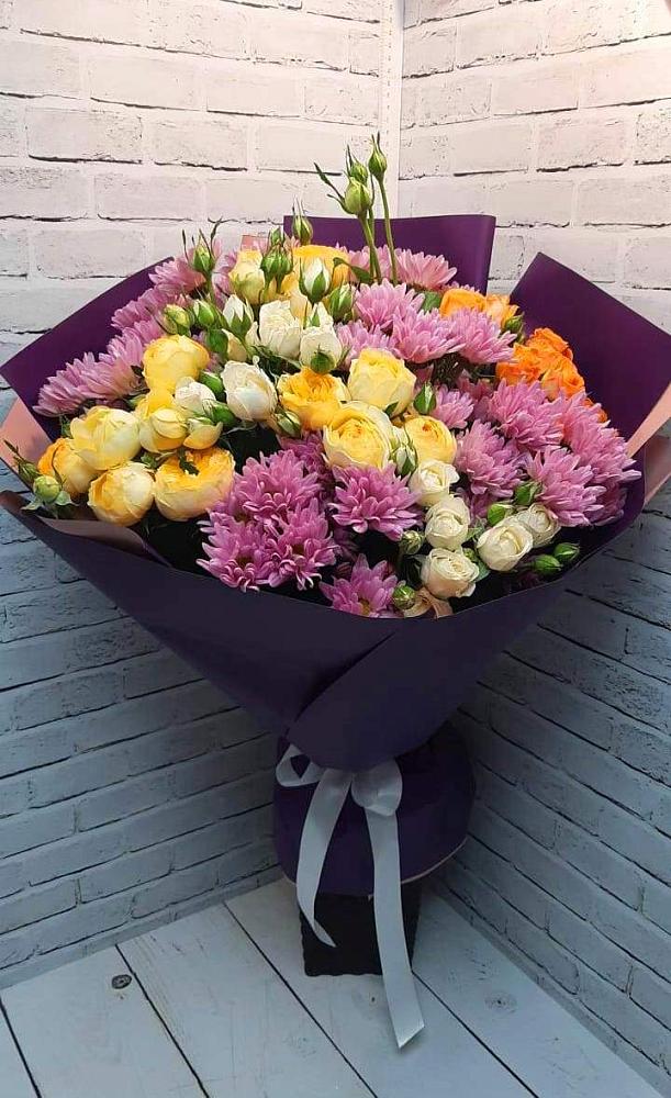 Букет цветов из: Хризантемы и Розы в Арсеньеве