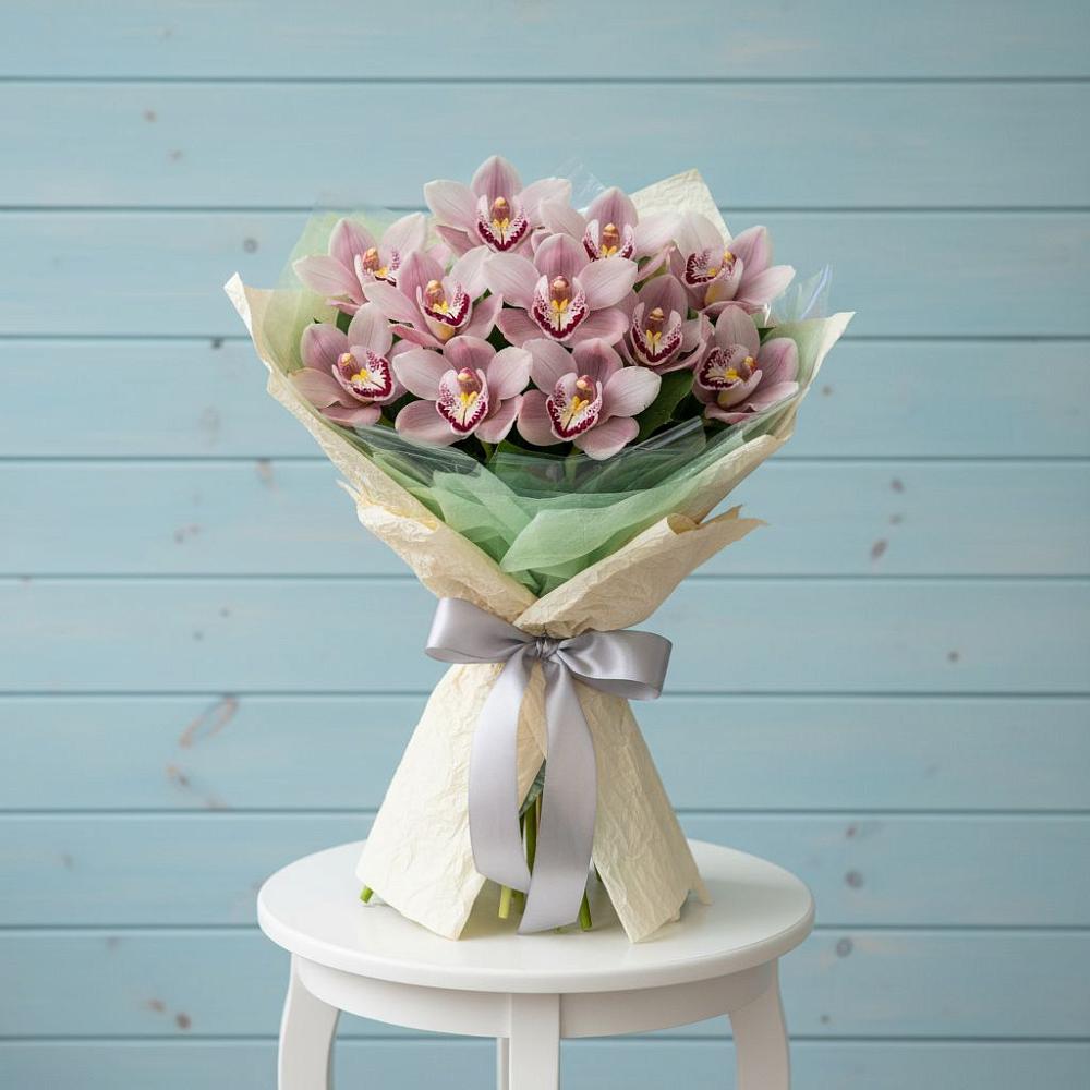 Букет цветов из: Орхидеи и Розы в Арсеньеве