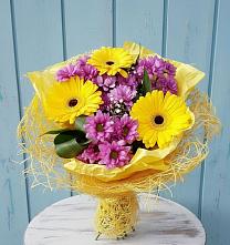 Букет цветов из:  Хризантемы и Герберы в Арсеньеве