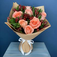 Букет цветов из:  Розы и Альстромерии в Арсеньеве
