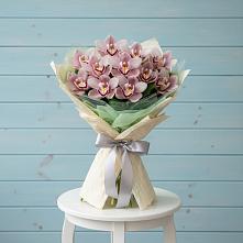Букет цветов из:  Орхидеи и Розы в Арсеньеве