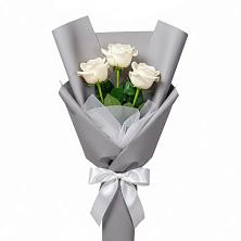 Букет 3 белые розы в Арсеньеве