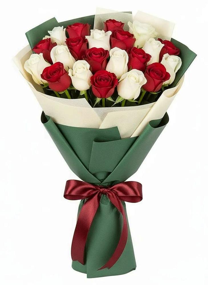 Букет Микс из красных и белых роз в Арсеньеве