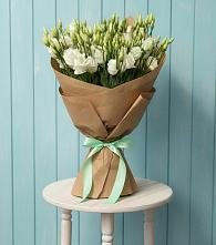 Букет цветов из:  Лизиантусы в Арсеньеве