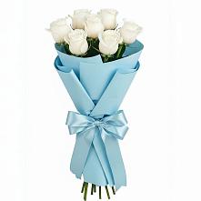 Букет 7 белых роз Проуд в Арсеньеве