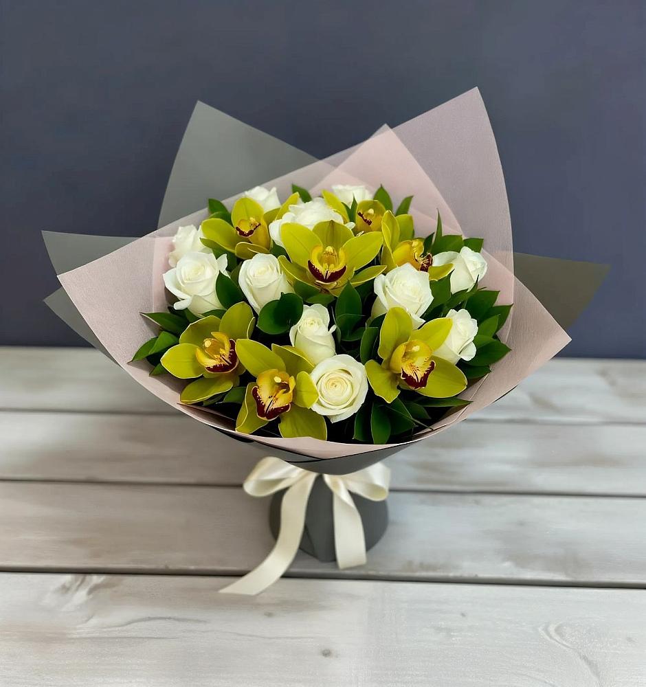 Букет цветов из: Орхидеи и Розы в Арсеньеве