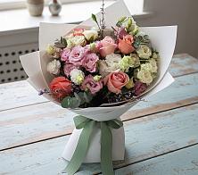 Букет цветов из:  Розы, Лизиантусы и Гвоздики в Арсеньеве