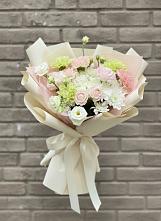 Букет цветов из:  Гвоздики, Розы, Лизиантусы и Хризантемы в Арсеньеве