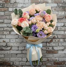 Букет цветов из:  Розы, Лизиантусы и Гвоздики в Арсеньеве