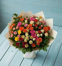 Букет Микс из разноцветных кустовых роз в Арсеньеве